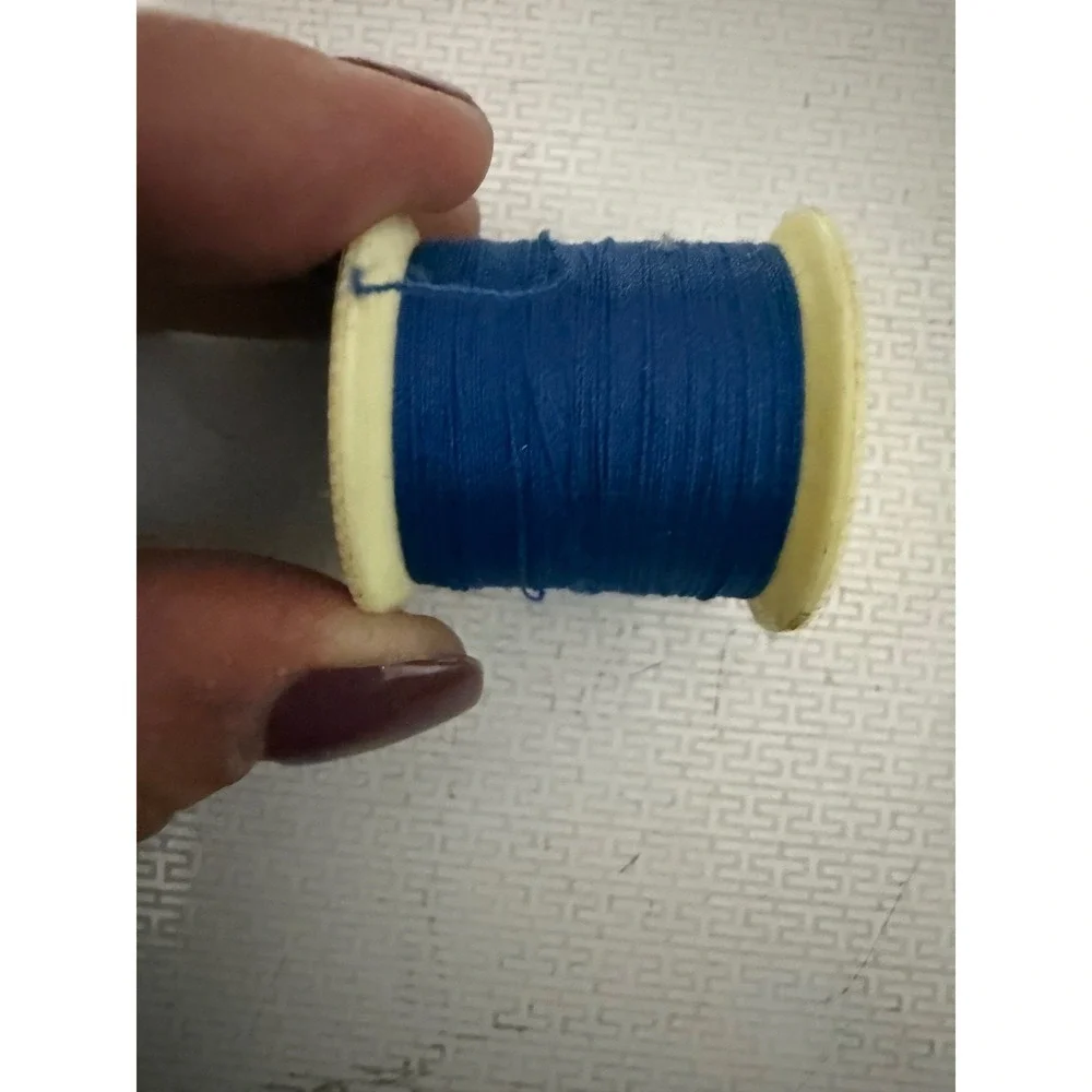 J&P Coats Dual Duty Plus Blue Thread Cotton Covered Polyester Sewing‎